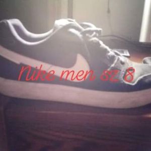 Men's Nike shoes